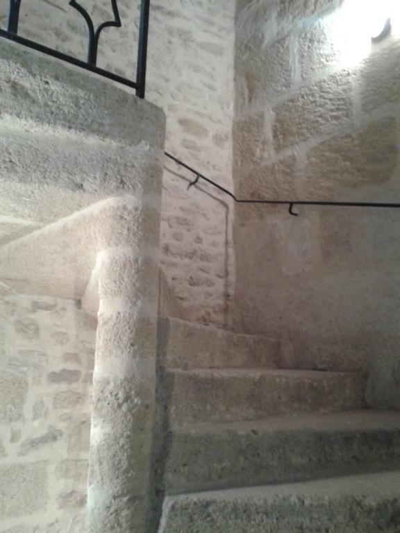 Guesthouse De Cambis B&B Remoulins Exterior foto