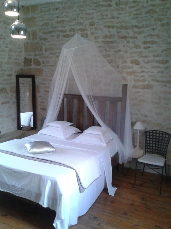 Guesthouse De Cambis B&B Remoulins Zimmer foto